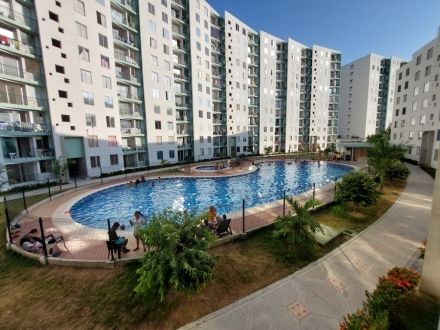 Apartamento en Condominio Carioca, Conjunto Guanabara Piso 2